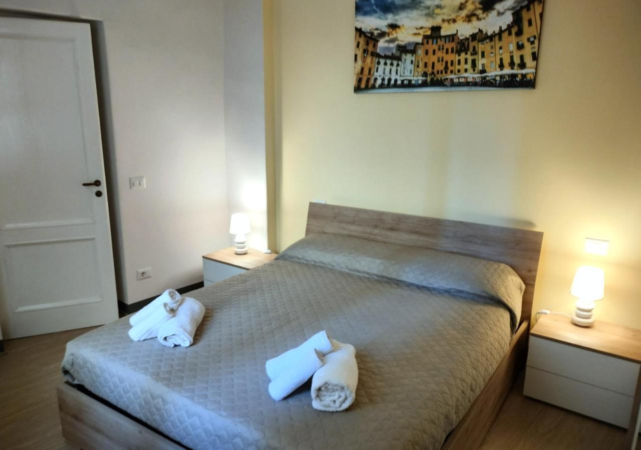The Walls Apartment Lucca Bagian luar foto